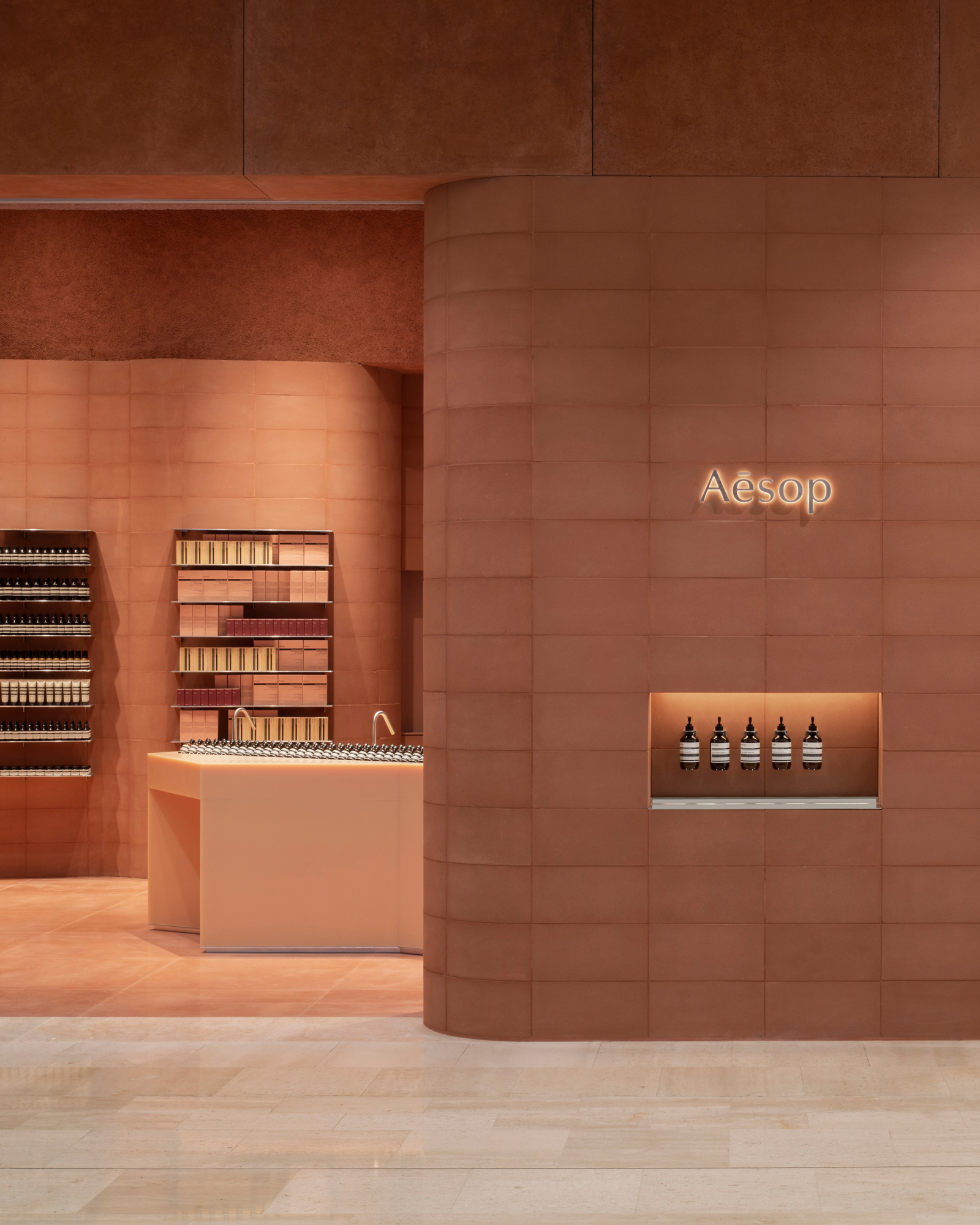 AJP Aesop 08